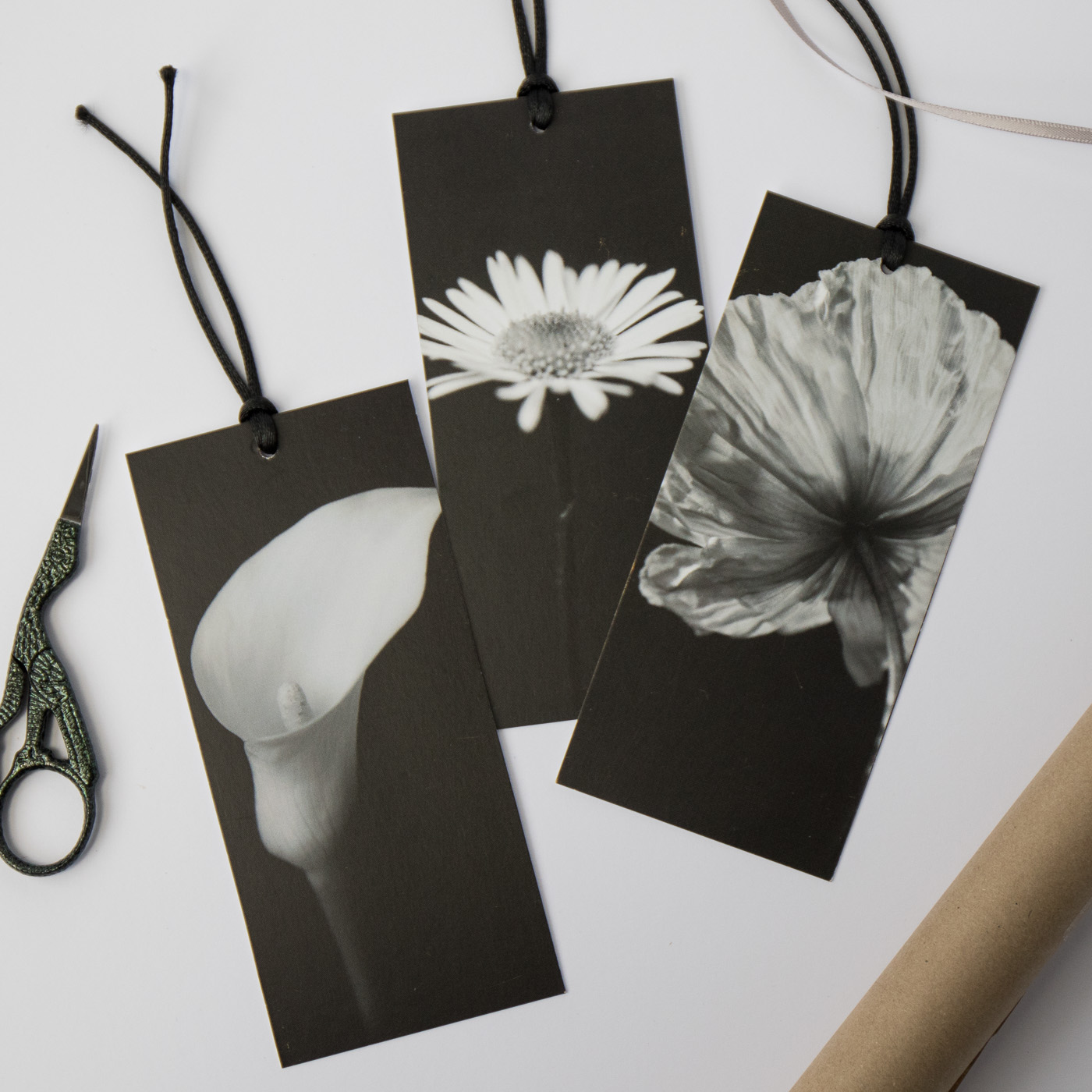 A FEW BEAUTIFUL FLOWERS – BLANK FINE ART GIFT TAGS : Tasha Chawner